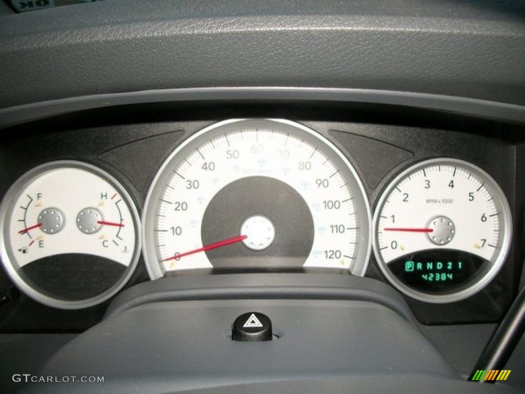 2007 Dodge Durango SLT 4x4 Gauges Photo #46315160