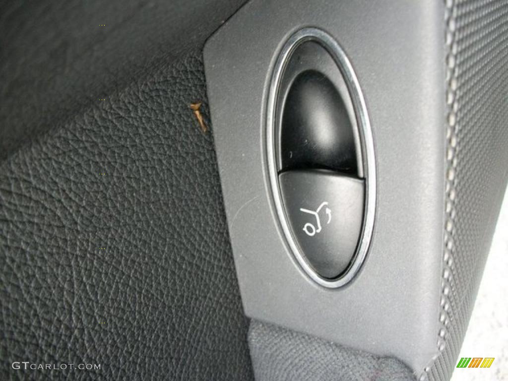 2006 Mercedes-Benz E 350 Wagon Controls Photo #46316238