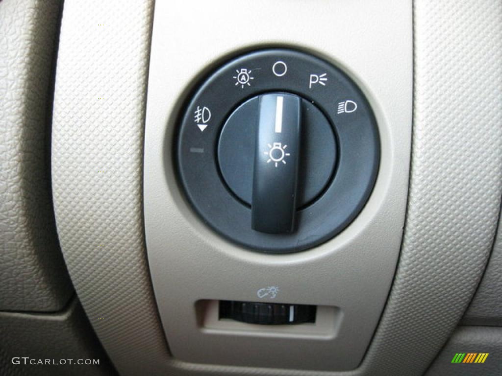 2009 Ford Explorer Eddie Bauer 4x4 Controls Photo #46316601