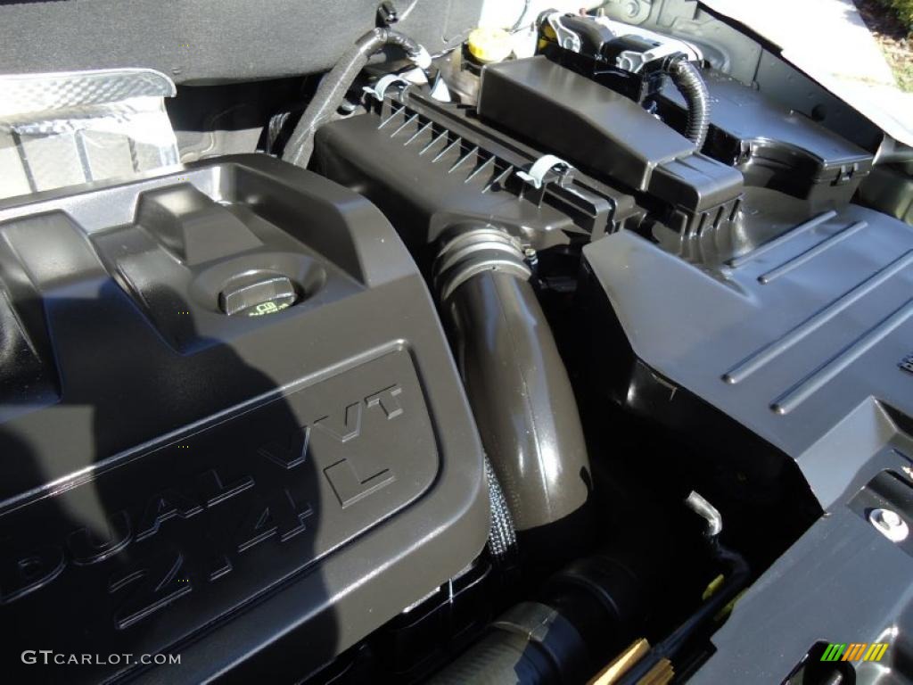 2007 Dodge Caliber R/T AWD 2.4L DOHC 16V Dual VVT 4 Cylinder Engine Photo #46319301