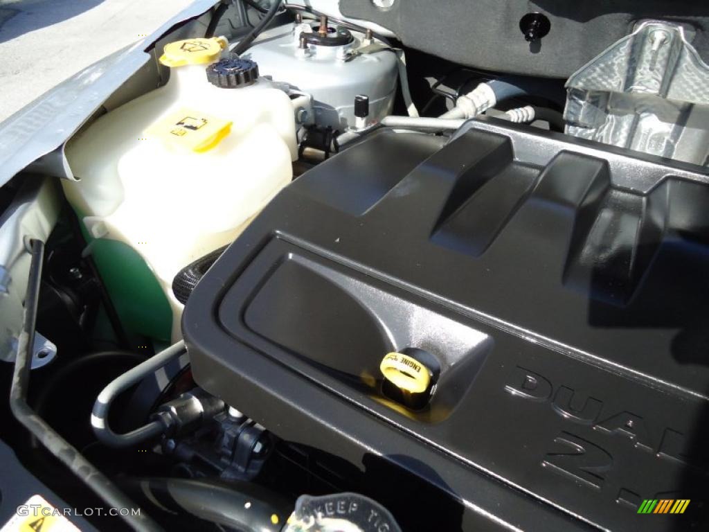 2007 Dodge Caliber R/T AWD 2.4L DOHC 16V Dual VVT 4 Cylinder Engine Photo #46319319