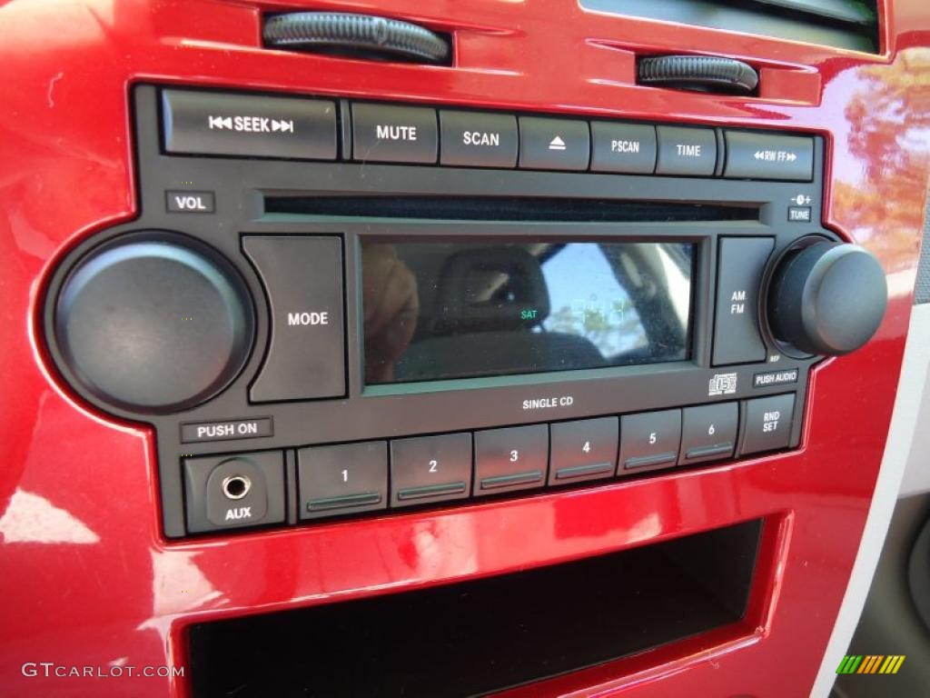 2007 Dodge Caliber R/T AWD Controls Photo #46319388