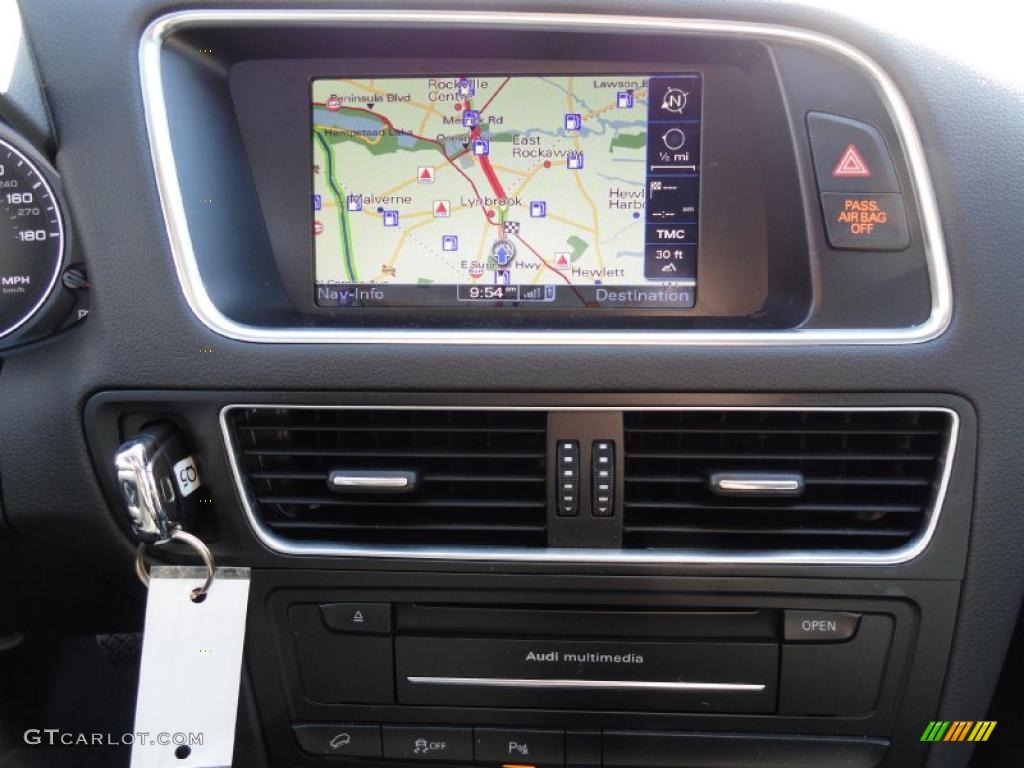 2011 Audi Q5 2.0T quattro Navigation Photo #46320684