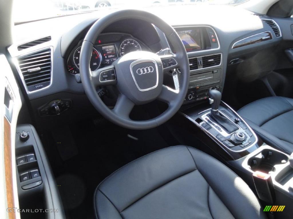 Black Interior 2011 Audi Q5 2.0T quattro Photo #46320738