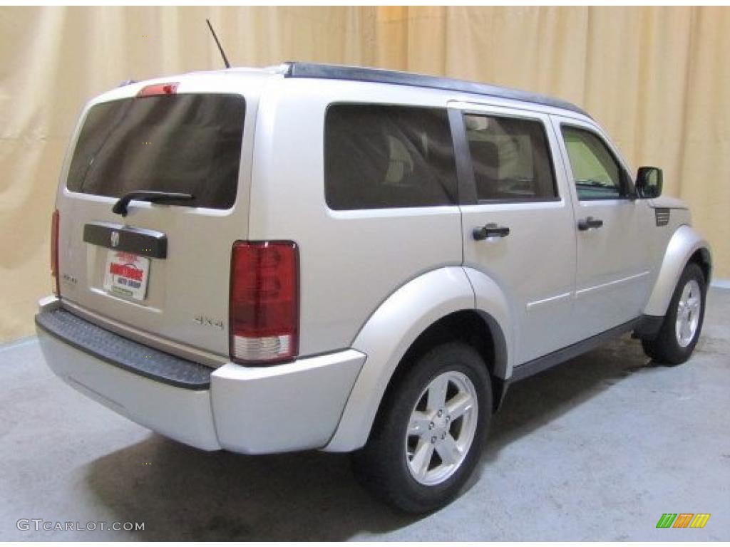 2008 Nitro SXT 4x4 - Bright Silver Metallic / Dark Slate Gray photo #5