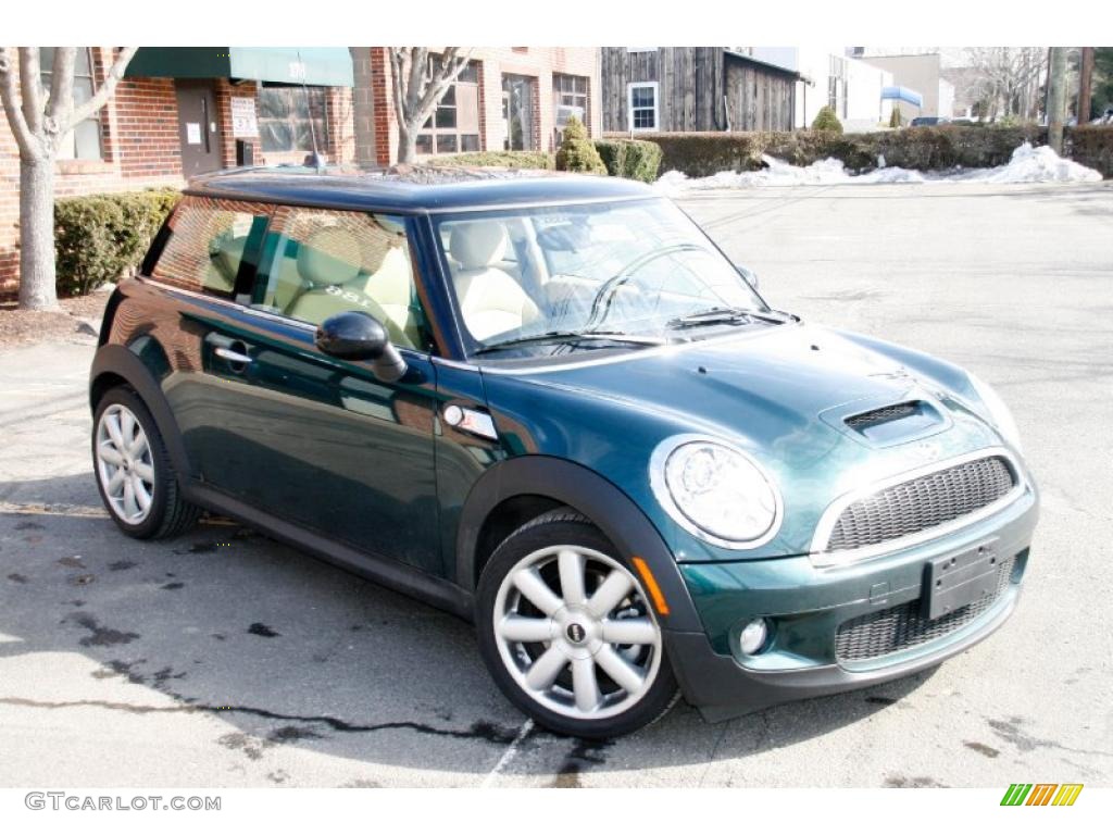 2010 Cooper S Hardtop - British Racing Green Metallic / Gravity Tuscan Beige Leather photo #3