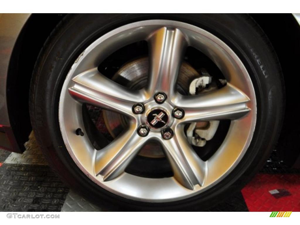 2010 Ford Mustang GT Premium Coupe Wheel Photo #46323567
