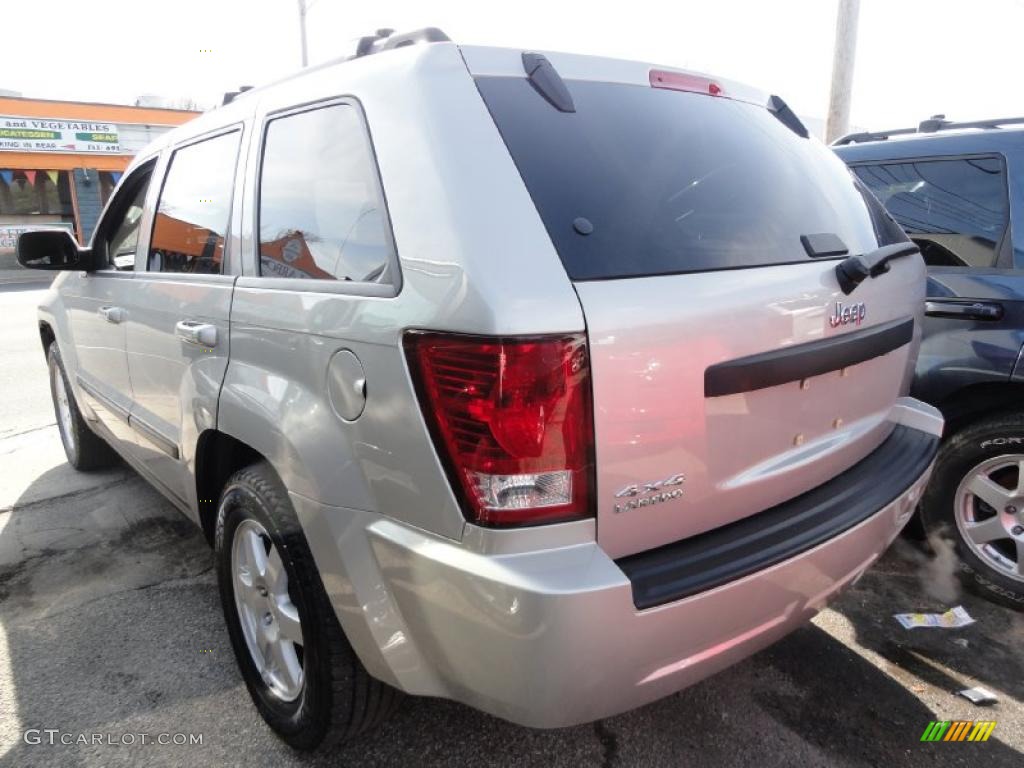 2008 Grand Cherokee Laredo 4x4 - Bright Silver Metallic / Dark Slate Gray photo #3