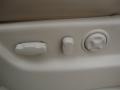 White Diamond - Escalade ESV AWD Photo No. 35