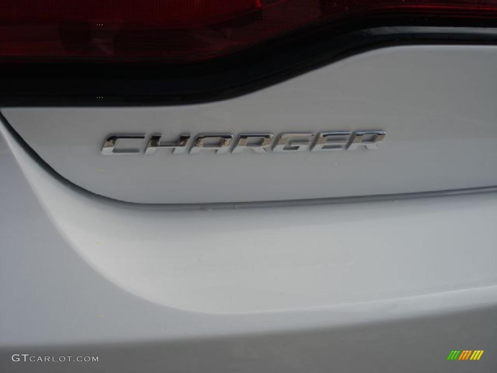 2011 Dodge Charger R/T Plus Marks and Logos Photo #46327938