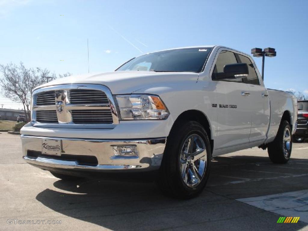 2011 Ram 1500 Big Horn Quad Cab - Bright White / Light Pebble Beige/Bark Brown photo #7