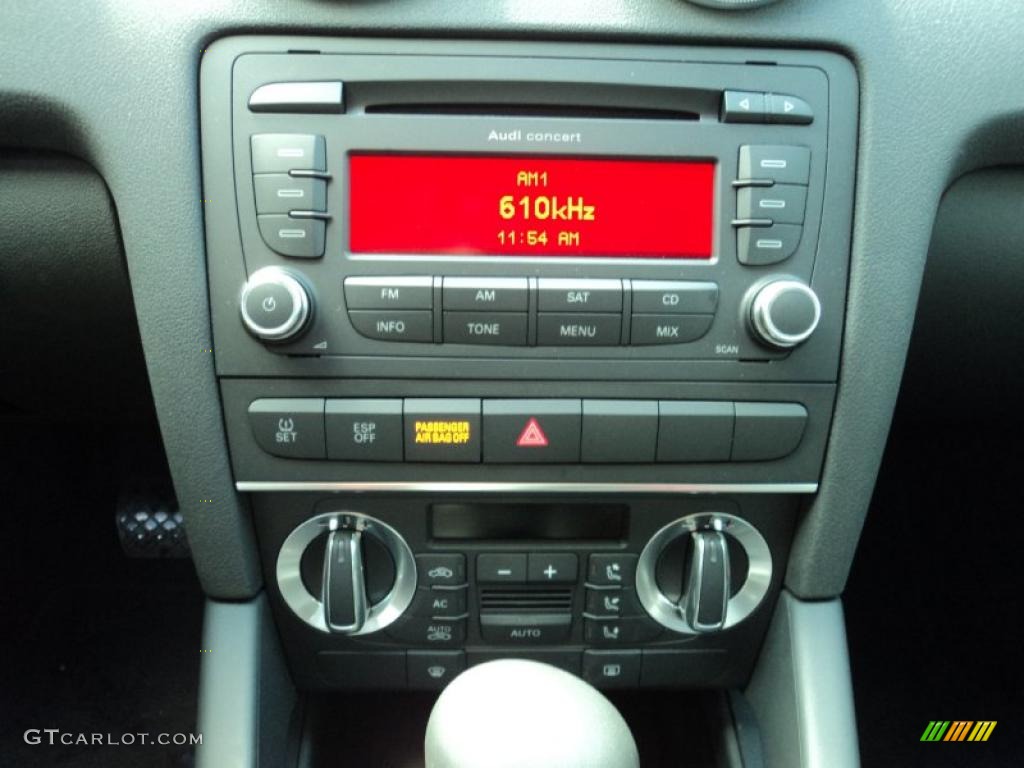 2010 Audi A3 2.0 TFSI Controls Photo #46329336