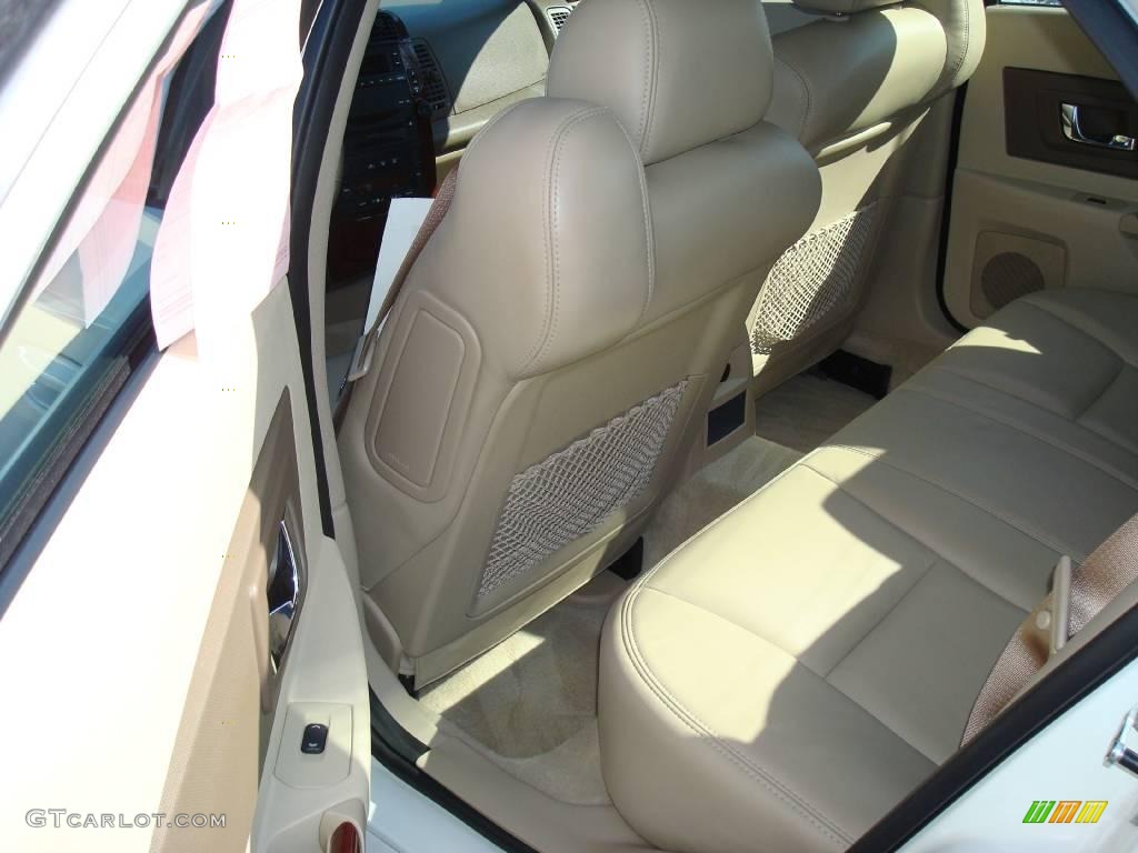 2007 CTS Sport Sedan - White Diamond / Cashmere photo #15
