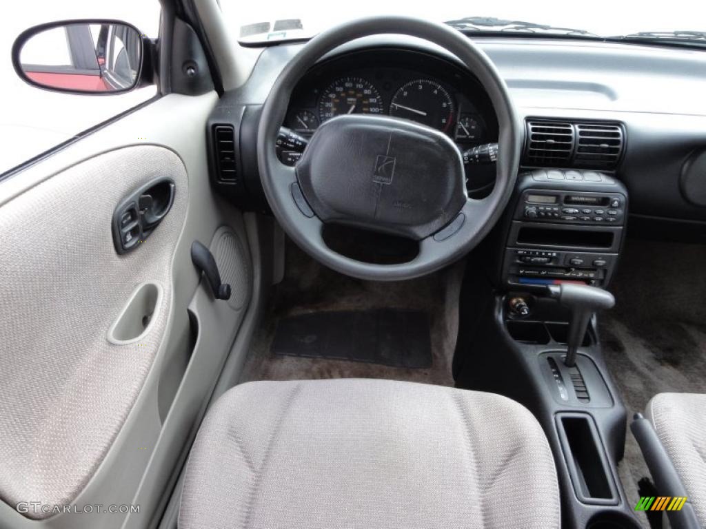 1998 S Series SW1 Wagon - Brilliant Red Metallic / Black/Gray photo #26
