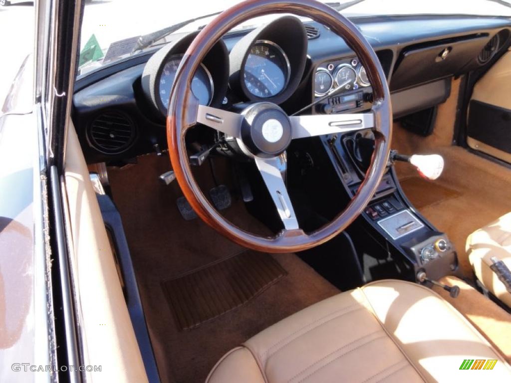 1981 Alfa Romeo Spider Veloce Tan Steering Wheel Photo #46330116