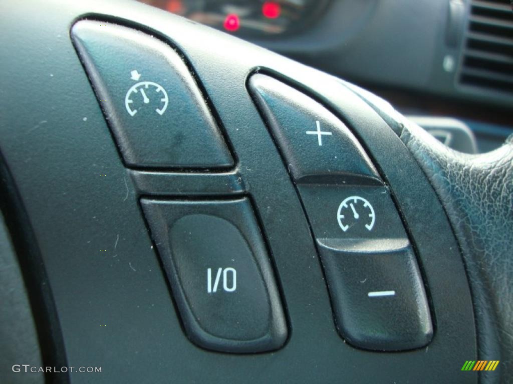 2005 BMW 3 Series 325i Coupe Controls Photo #46330380