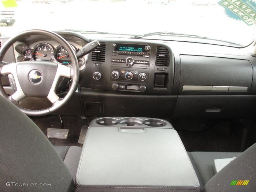 2011 Chevrolet Silverado 2500HD LT Crew Cab 4x4 Ebony Dashboard Photo #46330413