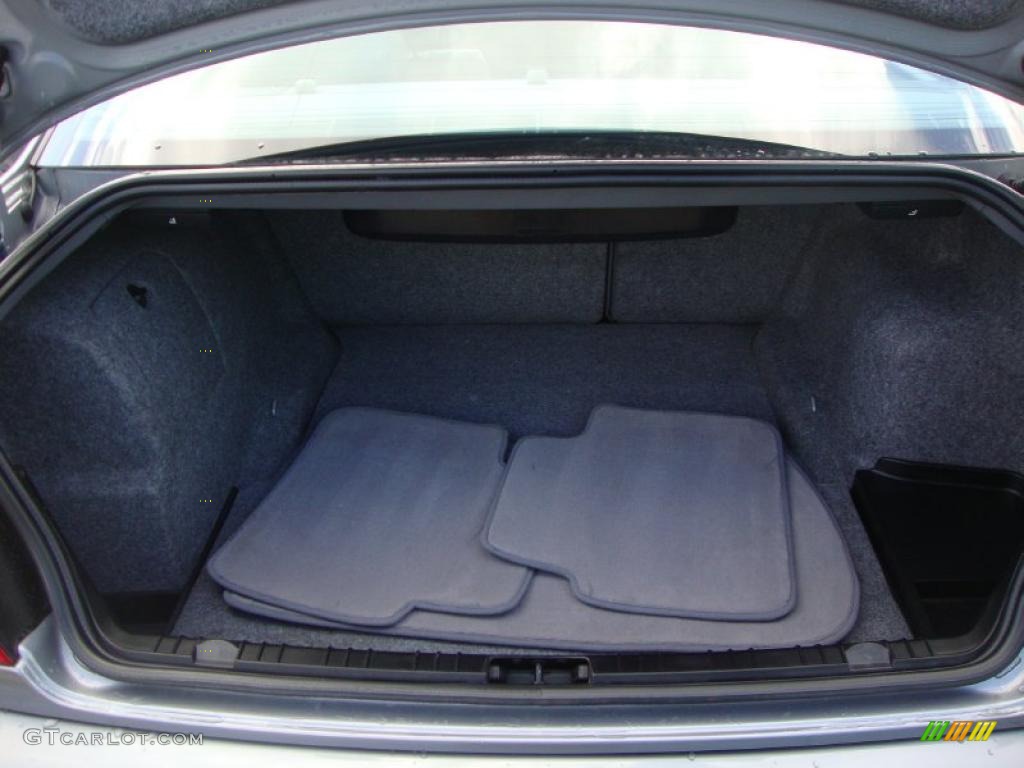 2005 BMW 3 Series 325i Coupe Trunk Photo #46330419