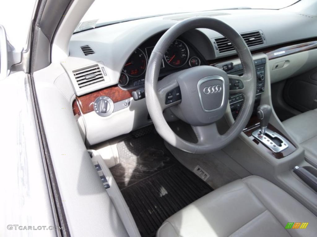 2005 Audi A4 3.2 quattro Sedan Platinum Steering Wheel Photo #46332138