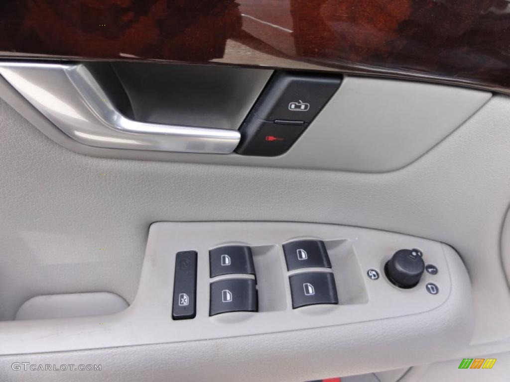 2005 Audi A4 3.2 quattro Sedan Controls Photo #46332162