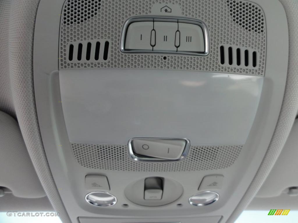 2008 Audi A5 3.2 quattro Coupe Controls Photo #46332165