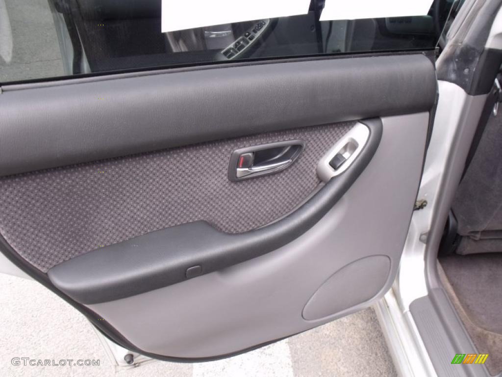 2003 Subaru Baja Sport Gray Door Panel Photo #46332762