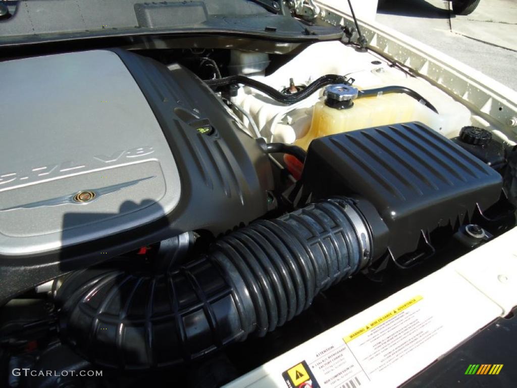 2008 Chrysler 300 C HEMI 5.7 Liter HEMI OHV 16-Valve VVT MDS V8 Engine Photo #46335129