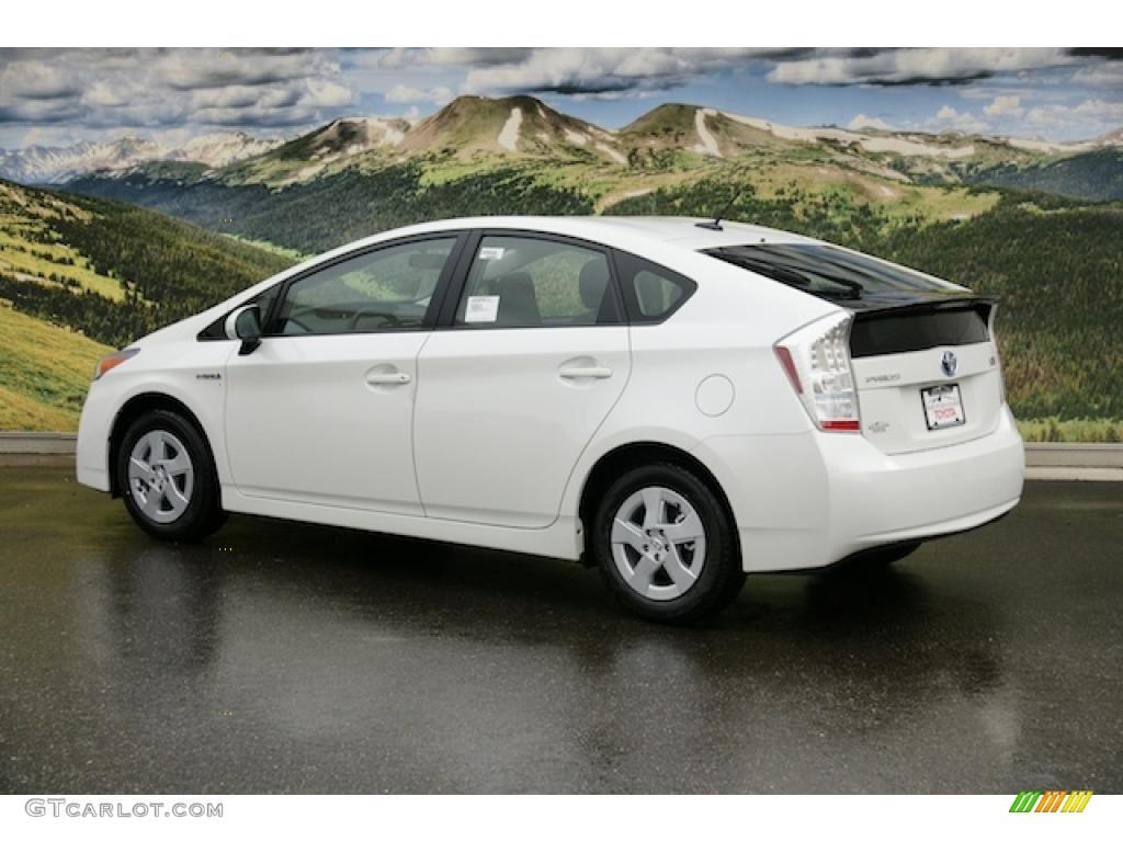 Blizzard White Pearl 2011 Toyota Prius Hybrid II Exterior Photo #46337742