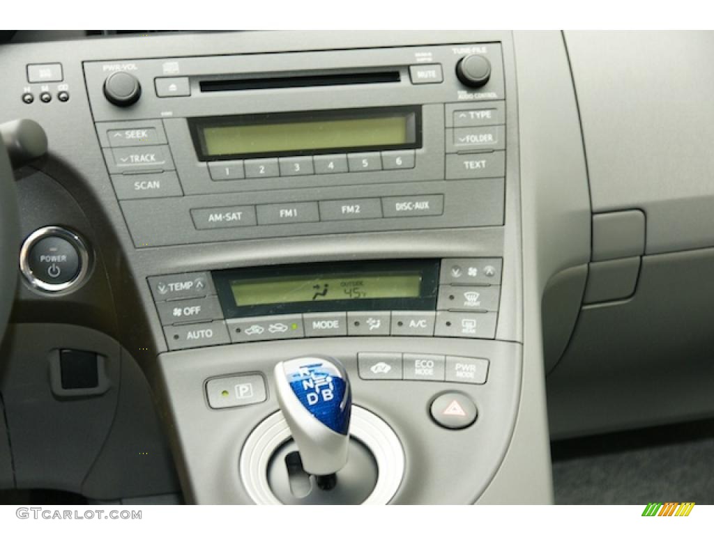 2011 Toyota Prius Hybrid II Controls Photo #46337760