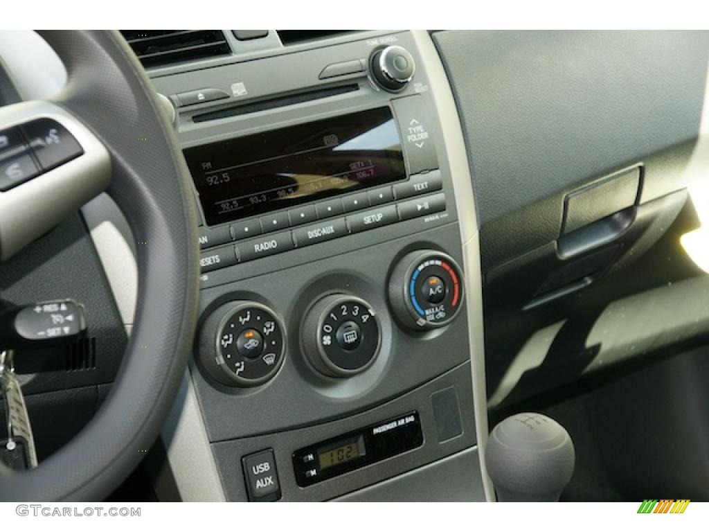 2011 Toyota Corolla S Controls Photo #46337913