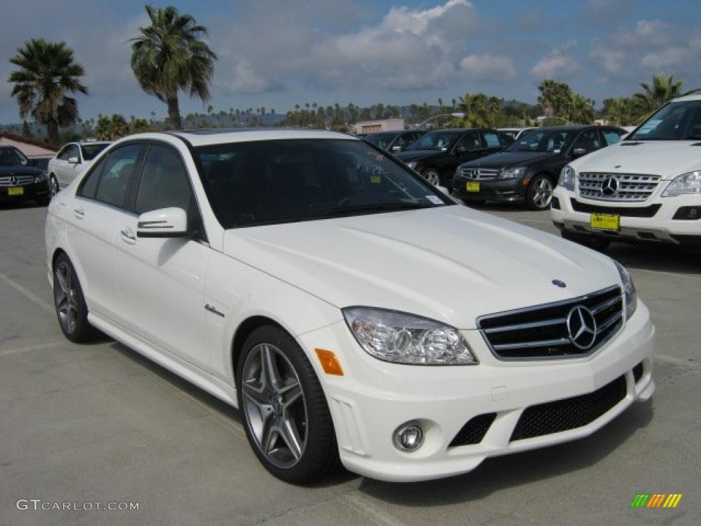 2011 C 63 AMG - Arctic White / Black photo #1