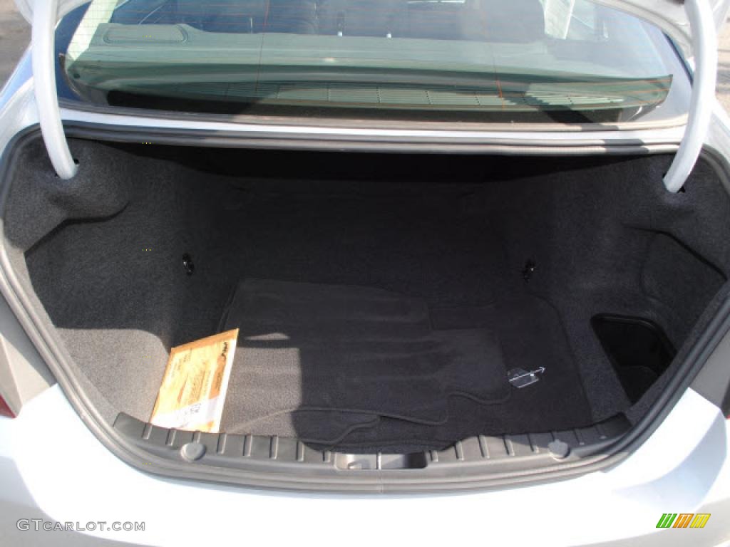 2011 BMW 5 Series 528i Sedan Trunk Photo #46338255