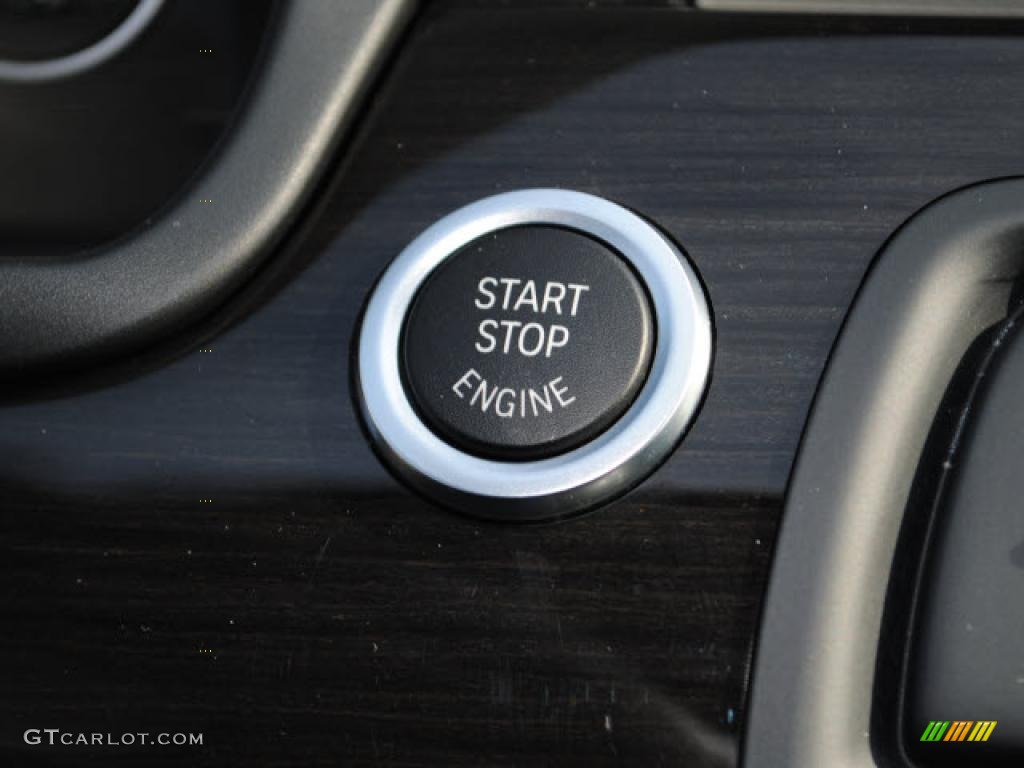 2011 BMW 5 Series 528i Sedan Controls Photo #46338402