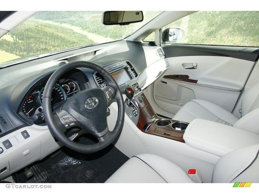 Ivory Interior 2011 Toyota Venza V6 AWD Photo #46338594
