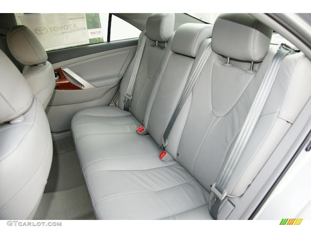 Ash Interior 2011 Toyota Camry XLE V6 Photo #46339047