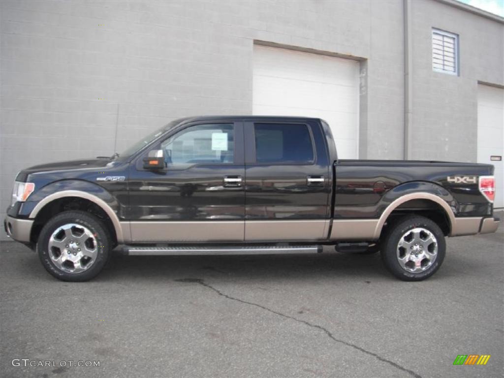 2011 F150 Lariat SuperCrew 4x4 - Tuxedo Black Metallic / Pale Adobe photo #3