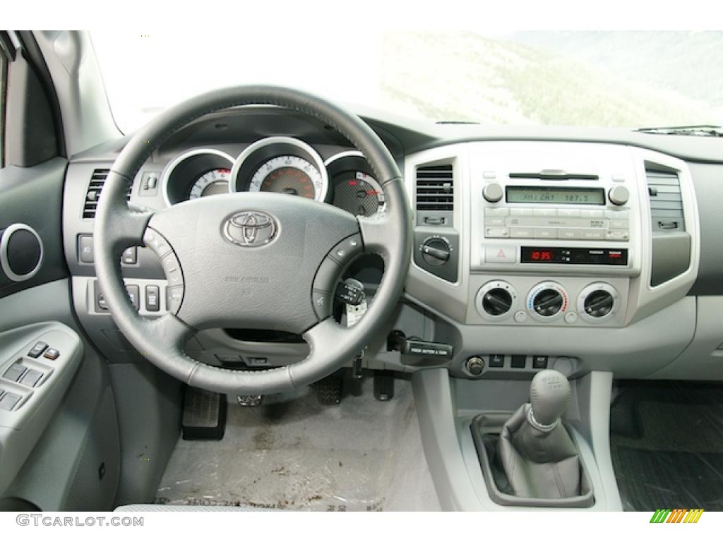 2011 Toyota Tacoma V6 TRD Double Cab 4x4 Dashboard Photos