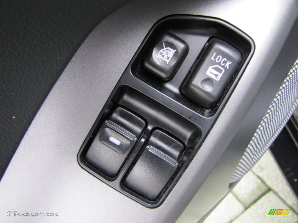 2006 Mitsubishi Eclipse GT Coupe Controls Photo #46340508