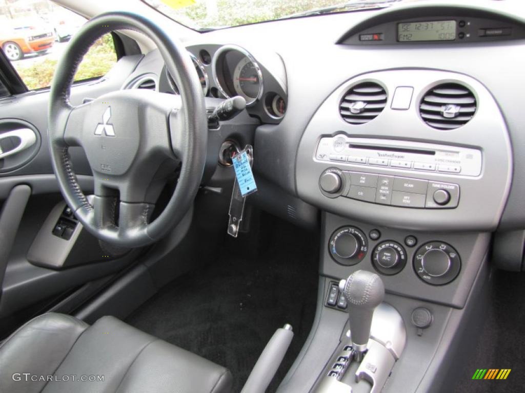 2006 Mitsubishi Eclipse GT Coupe Controls Photo #46340583