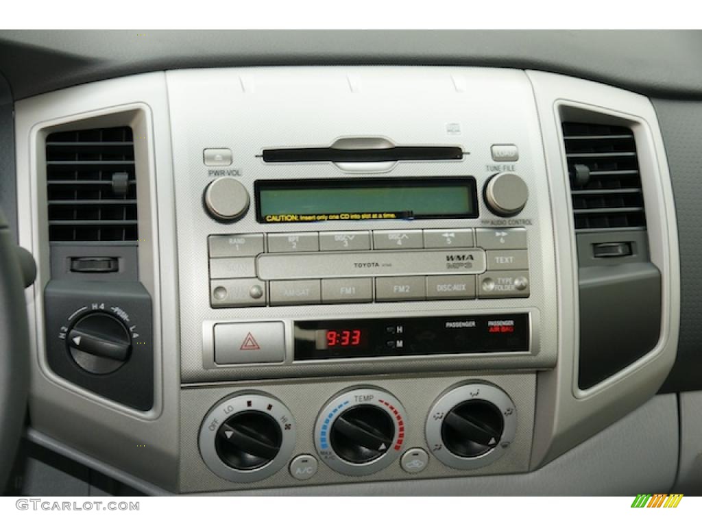 2011 Toyota Tacoma V6 SR5 Double Cab 4x4 Controls Photo #46340889