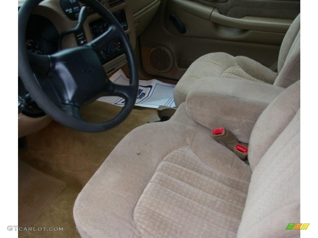 Beige Interior 2000 Chevrolet S10 LS Extended Cab 4x4 Photo #46342368