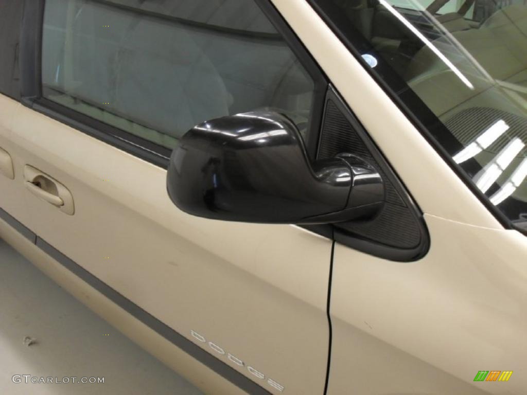 2001 Grand Caravan Sport - Champagne Pearl / Sandstone photo #26