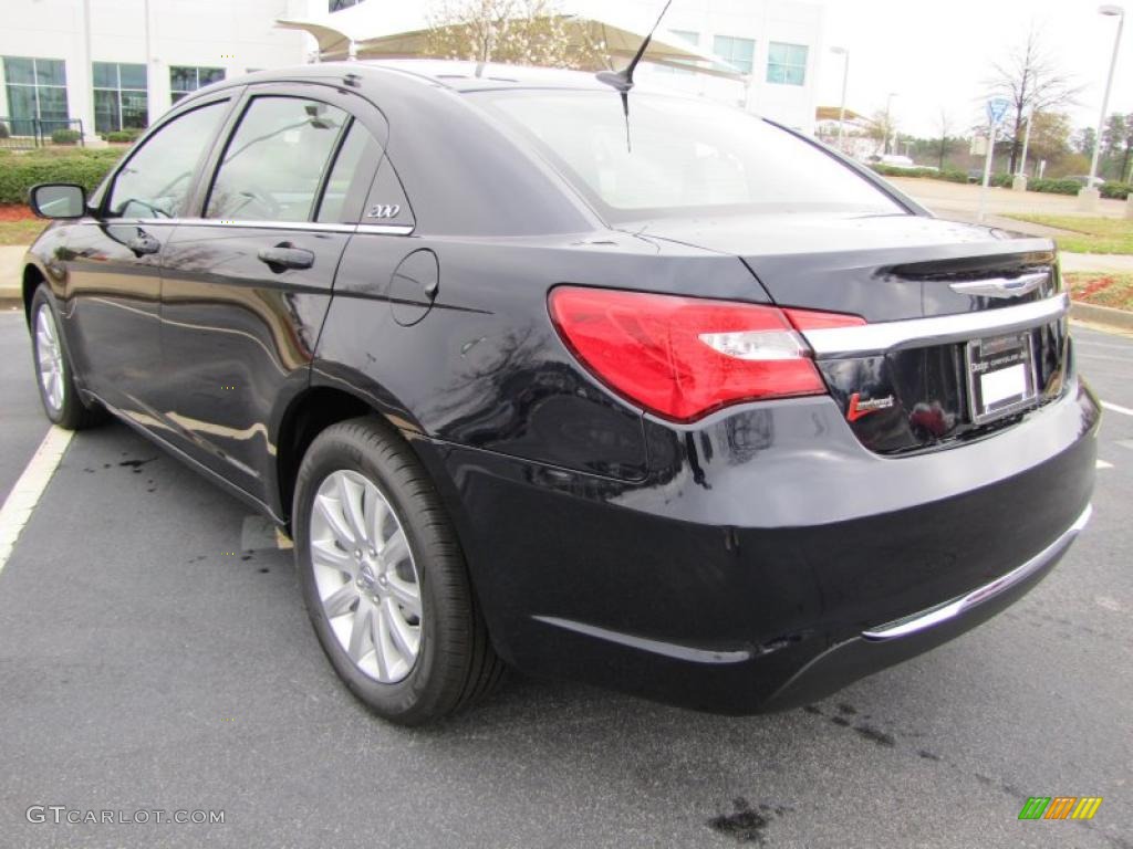 Blackberry Pearl 2011 Chrysler 200 Touring Exterior Photo #46343142
