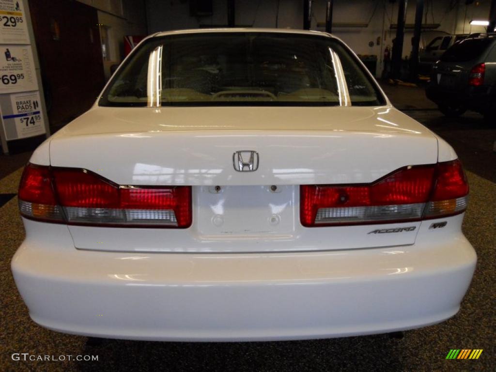 2002 Accord EX V6 Sedan - Taffeta White / Ivory photo #4