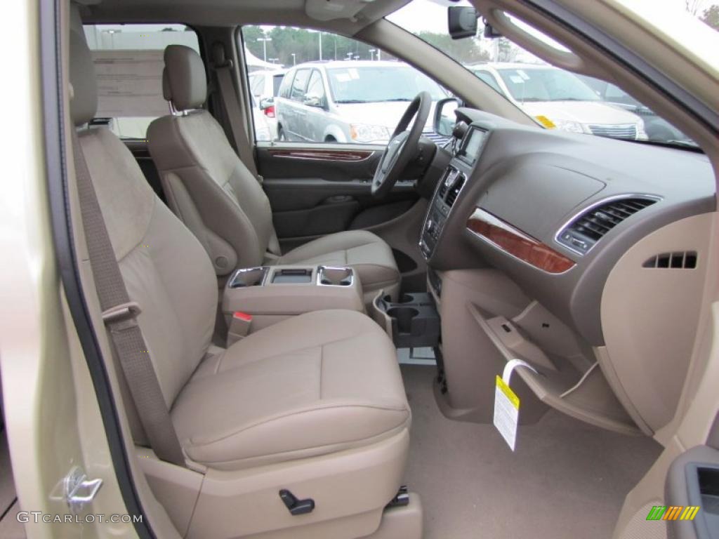 Dark Frost Beige/Medium Frost Beige Interior 2011 Chrysler Town & Country Limited Photo #46343475
