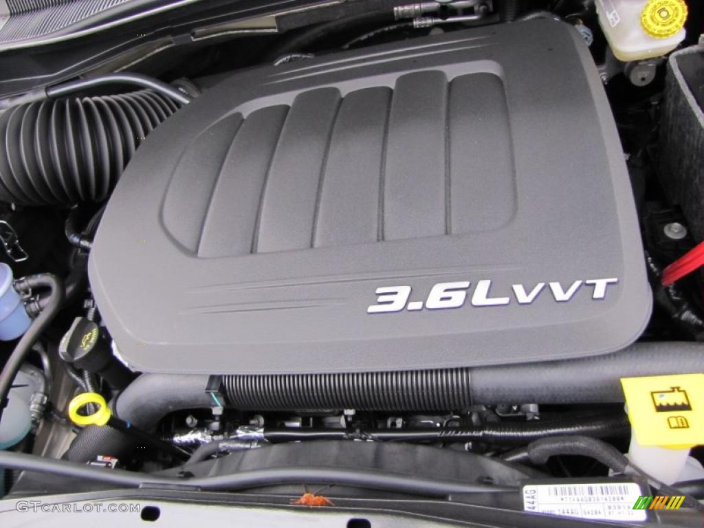2011 Chrysler Town & Country Limited 3.6 Liter DOHC 24-Valve VVT Pentastar V6 Engine Photo #46343490