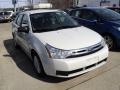 White Suede - Focus SE Sedan Photo No. 3