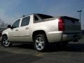 2007 Silver Birch Metallic Chevrolet Avalanche LTZ 4WD  photo #7