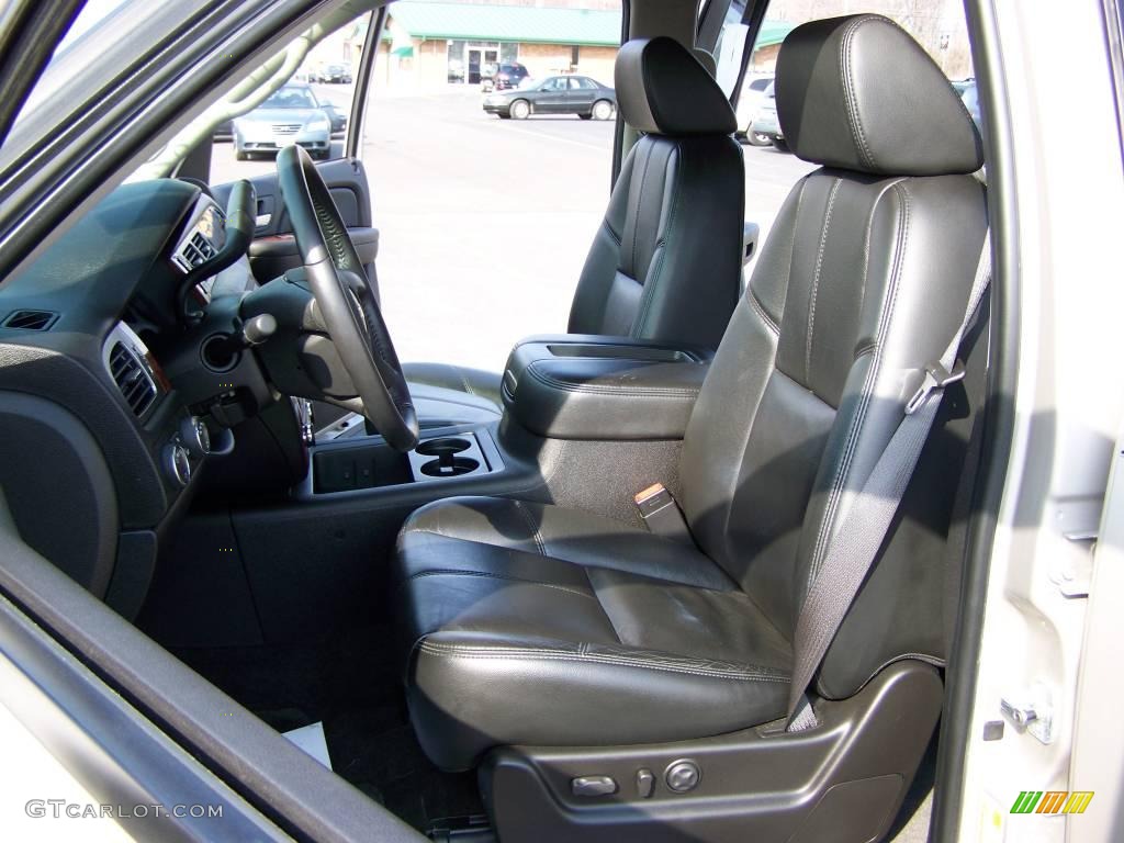 2007 Avalanche LTZ 4WD - Silver Birch Metallic / Ebony photo #10