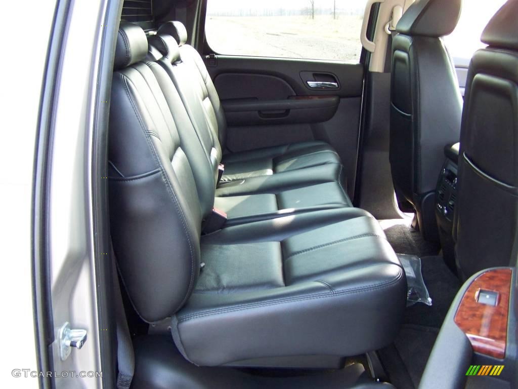 2007 Avalanche LTZ 4WD - Silver Birch Metallic / Ebony photo #13